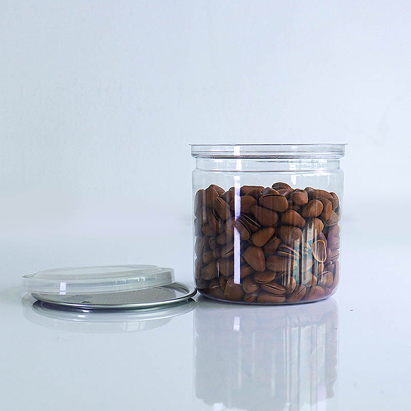 How do food grade PET plastic packaging cans maintain excellent compressive strength while being lightweight?